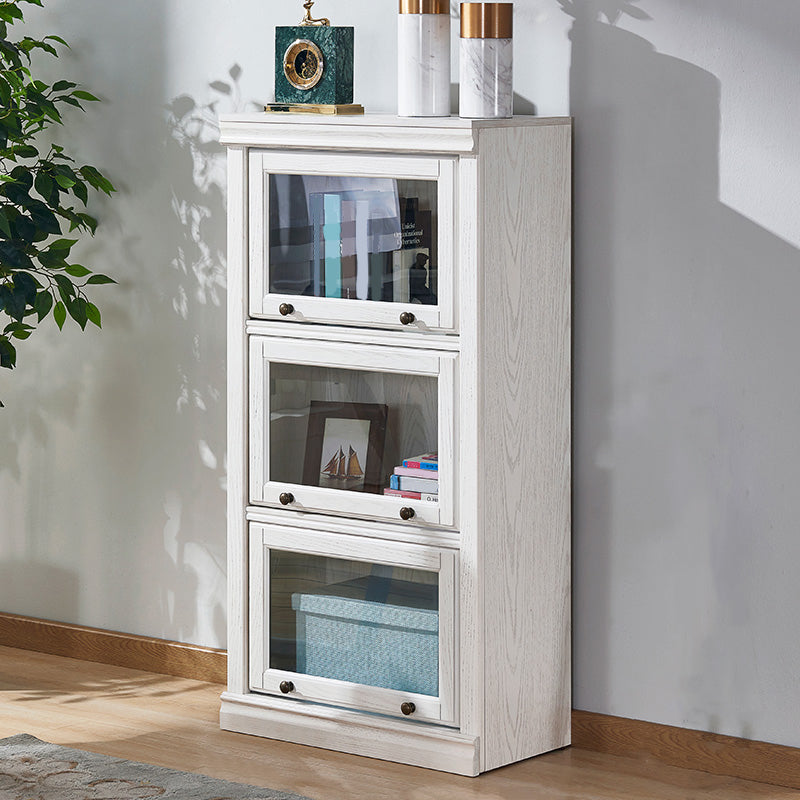 Libreria contemporanea di scaffali in legno con scaffale standard