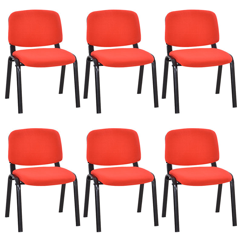 Sedia per ufficio imbottita moderna senza braccio.