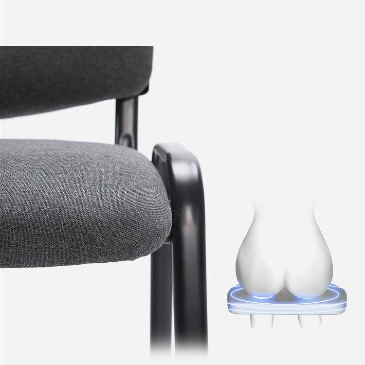 Sedia per ufficio imbottita moderna senza braccio.