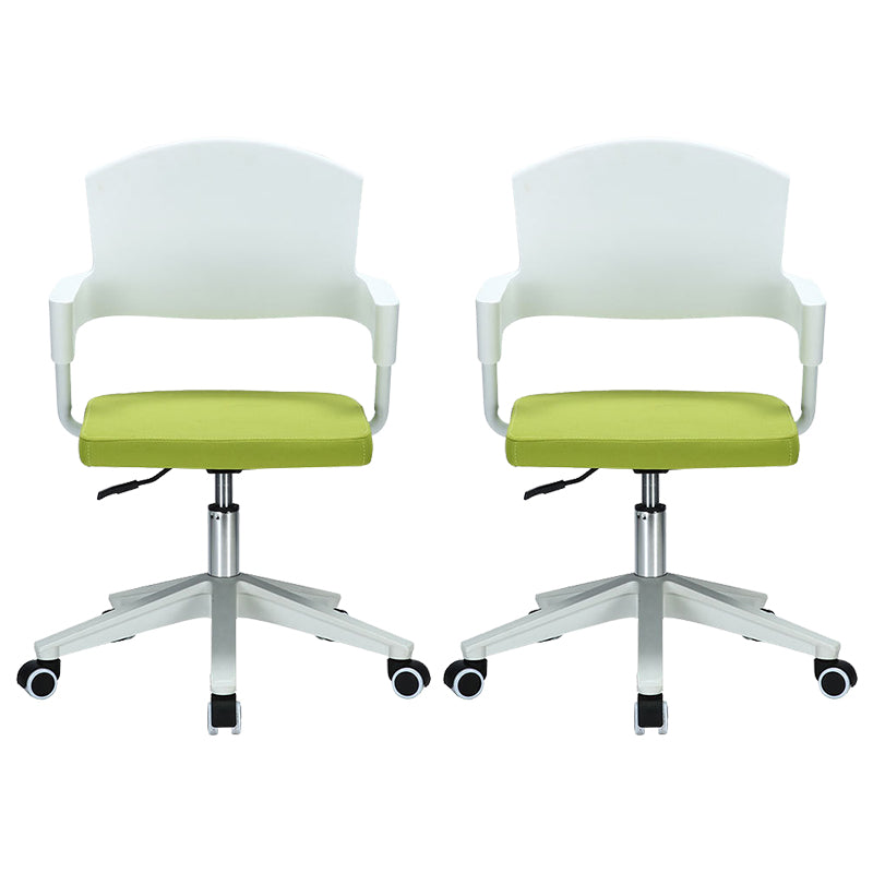 Chaise informatique contemporaine chaise en milieu de dos avec roues réglables