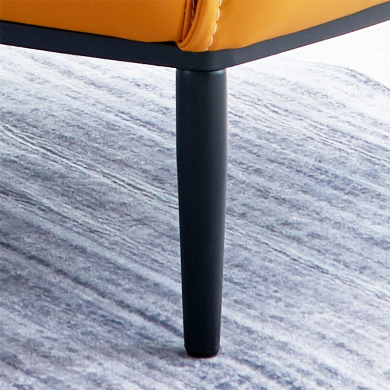 Sedia a braccio di materiale in pelle in pelle in pelle moderna con una gobba