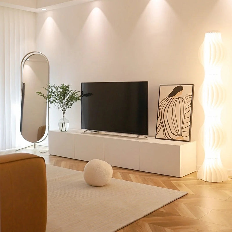 Nordischer weißer TV-Schrank, modernes, einfaches Wohnzimmer, minimalistischer Boden-TV-Schrank
