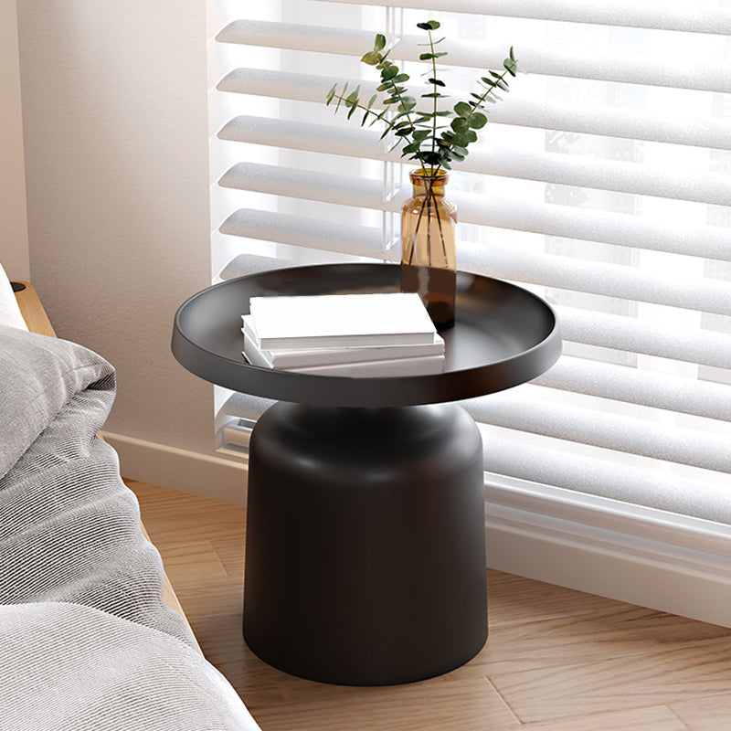 16.5"/17.7" Tall Mid-Century Round Top Side Table Metal Pedestal End Table 20"L x 20"W x 18"H Black 1 Clearhalo 'Coffee & Accent Tables' 'End & Side Tables' 'end_side_tables' 'furn' 'furn_end_side_tables' 'Furniture' 'Living Room Furniture' 5808923