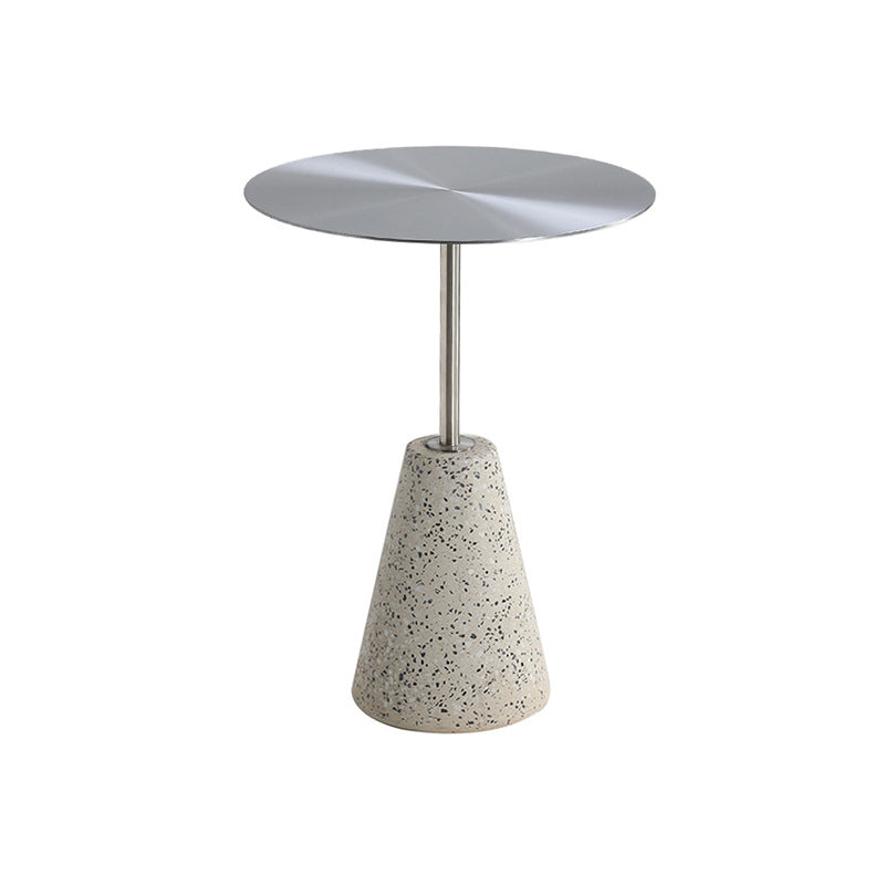中世のモダンスタイルの丸い金属テーブルと石の台座ベースサイドテーブル