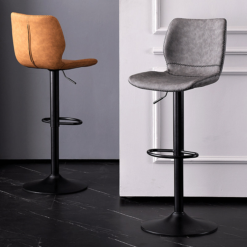 Metal Barstool contemporain Pu Leather Barstools en finition mate pour la maison