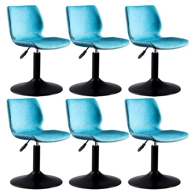 Hedendaagse metalen barstool PU lederen barstools in matte afwerking voor thuis