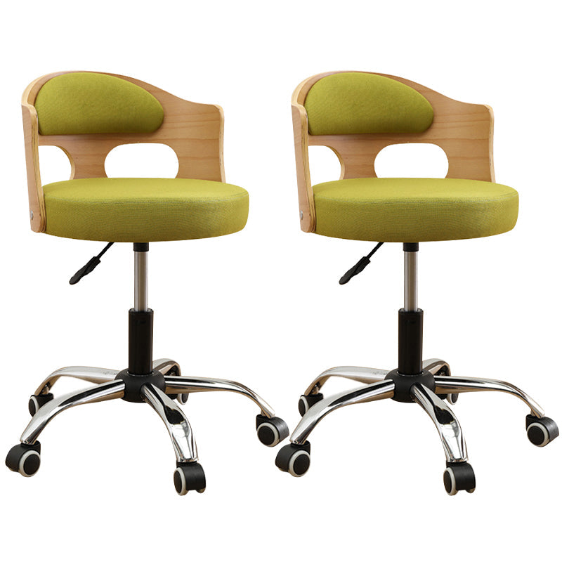 Zeitgenössischer Metall Barstool Faux Leder -Rundsitzschalterschalter mit Drehgelenk