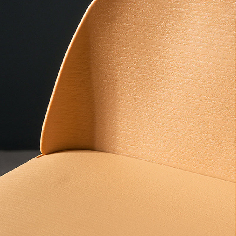 Taburete de barra de plástico escandinavo del brazo de la espalda con 4 patas de hierro