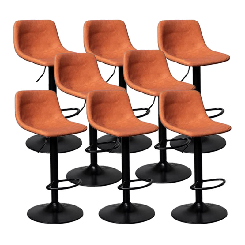 Scandinave Metal Barstool Adjustable Back Back Faux Tox Barstools en finition mate