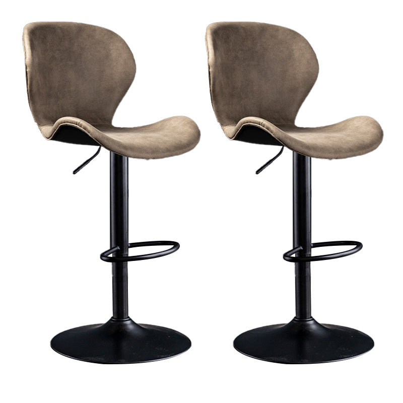 Scandinave Metal Barstool Adjustable PU Leather Barstools en finition mate pour intérieur