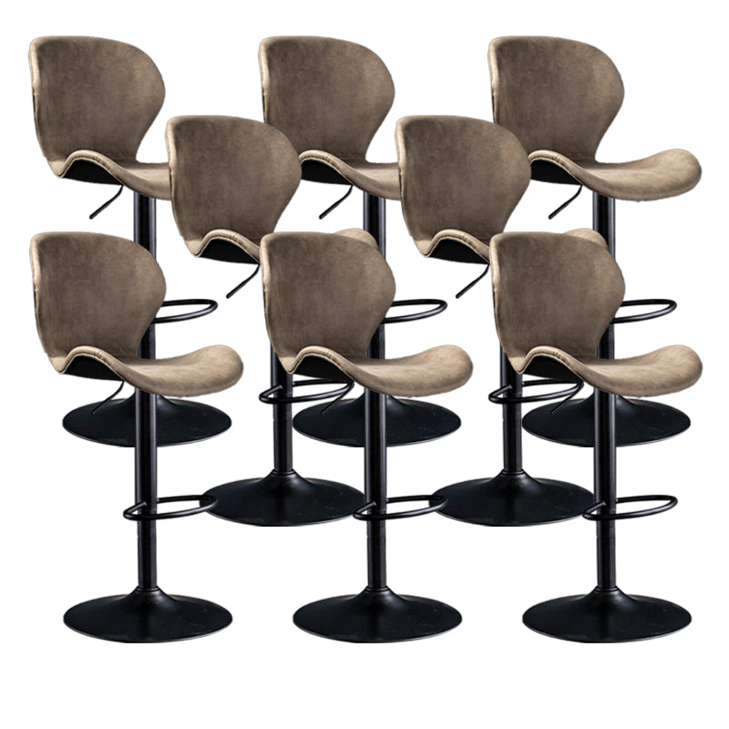 Scandinave Metal Barstool Adjustable PU Leather Barstools en finition mate pour intérieur