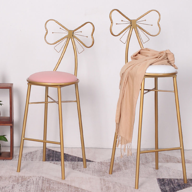 Binnen gestoffeerde barkrukken rond gouden basis Scandinavische tellerbarkruk