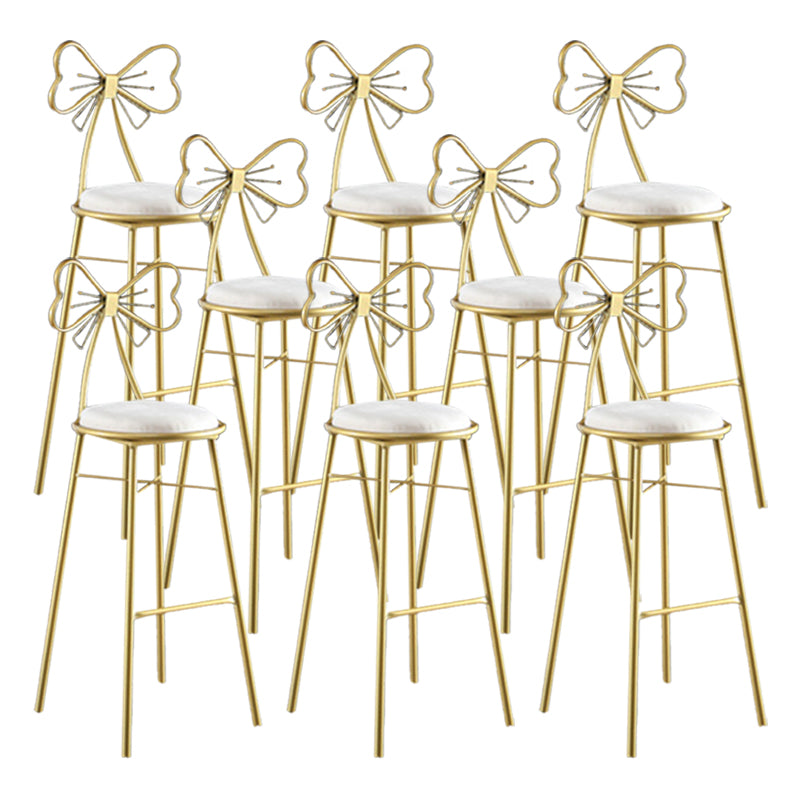 Binnen gestoffeerde barkrukken rond gouden basis Scandinavische tellerbarkruk