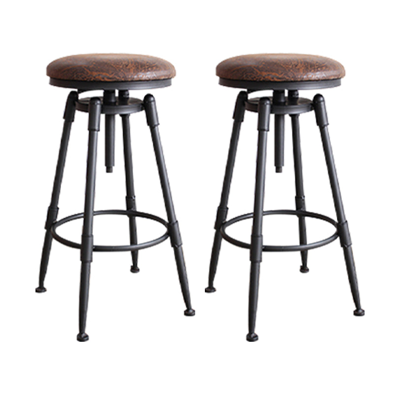 Taburete industrial de metal tapizado de piel sintética con acabado mate para interior