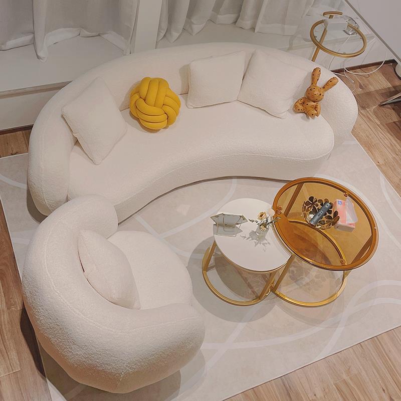 Sofá de brazo inclinado contemporáneo 25.6 "H Sofá de lana trasera curva en cremosa