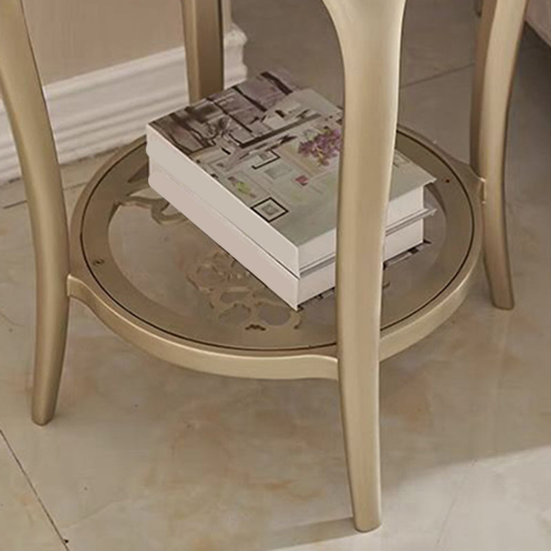 Table d'appoint en verre rond de 25,6 "de haut en bois à 4 jambes table de bout avec étagère