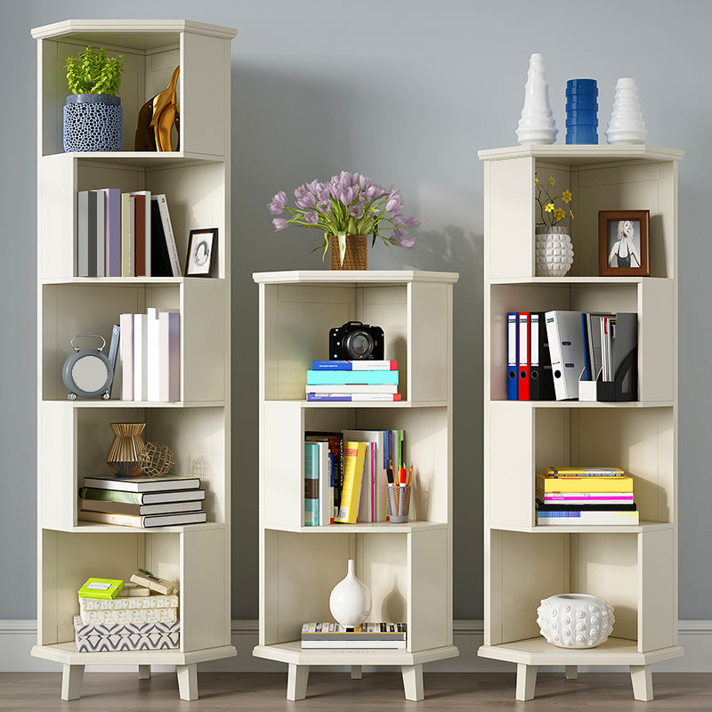 Coffre d'angle en bois marron / blanc, coffre d'accent de 15,75 "de large avec étagères