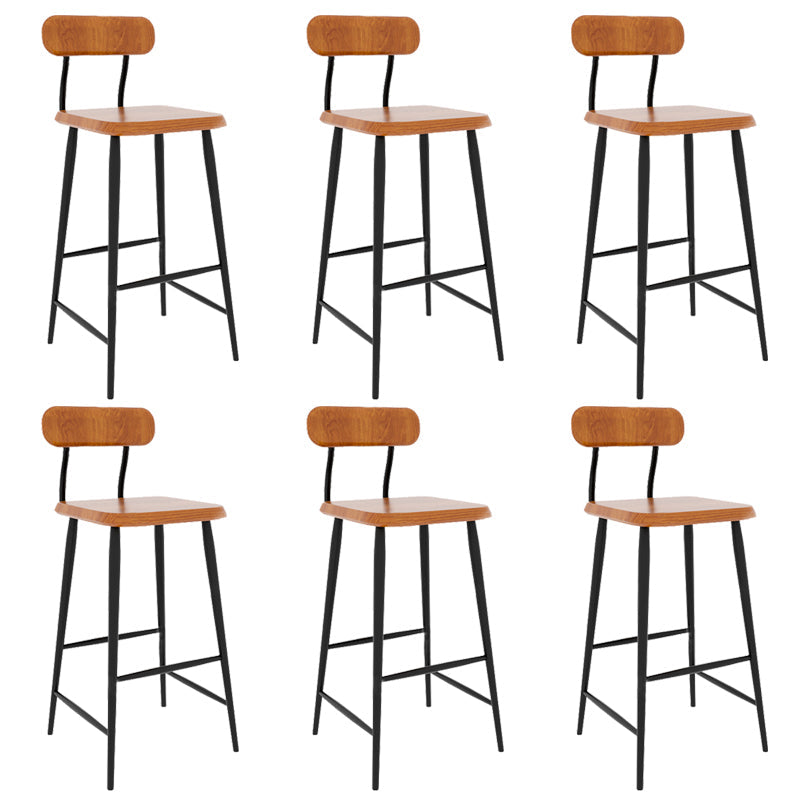 Sgabelli quadrati industriali sgabelli in legno massiccio a bracciole a bracciole con gambe metalliche