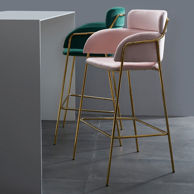 スカンジナビアのバケツシートバースツール生地の武装したバースツール4脚の脚