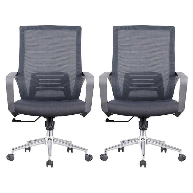 Chaise d'ordinateur moderne à bras fixes avec roulettes, chaise de bureau à dossier moyen