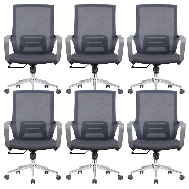 Chaise d'ordinateur moderne à bras fixes avec roulettes, chaise de bureau à dossier moyen
