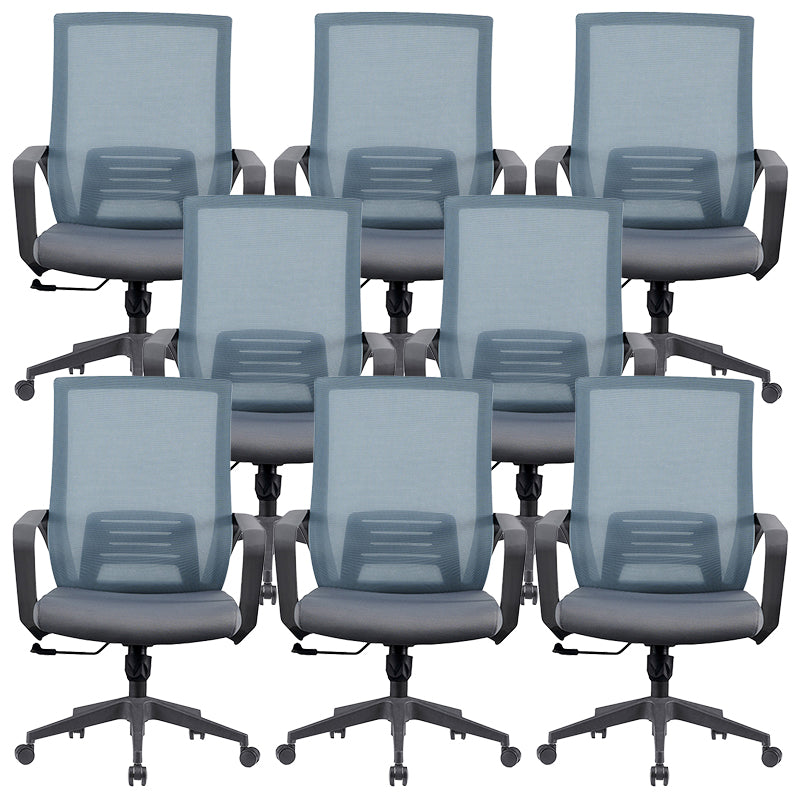 Chaise d'ordinateur moderne à bras fixes avec roulettes, chaise de bureau à dossier moyen