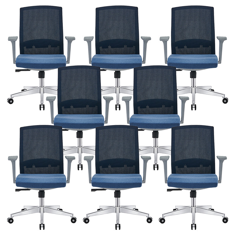 Silla de escritorio moderna con brazos fijos y ruedas Silla de oficina con respaldo medio