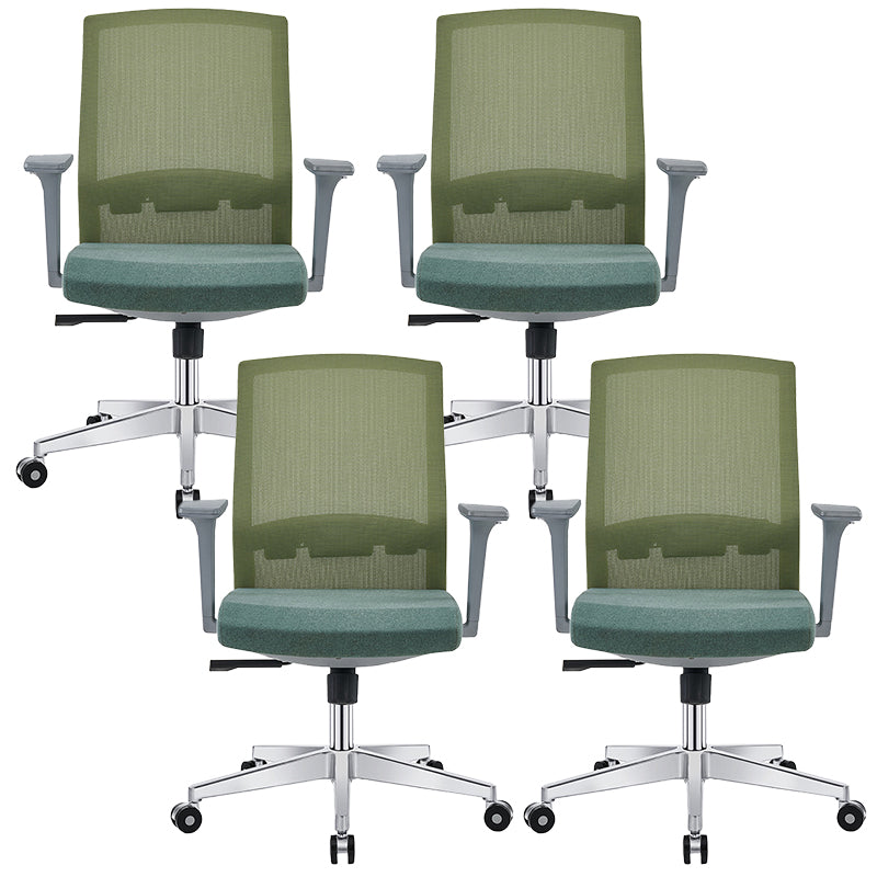 Silla de escritorio moderna con brazos fijos y ruedas Silla de oficina con respaldo medio