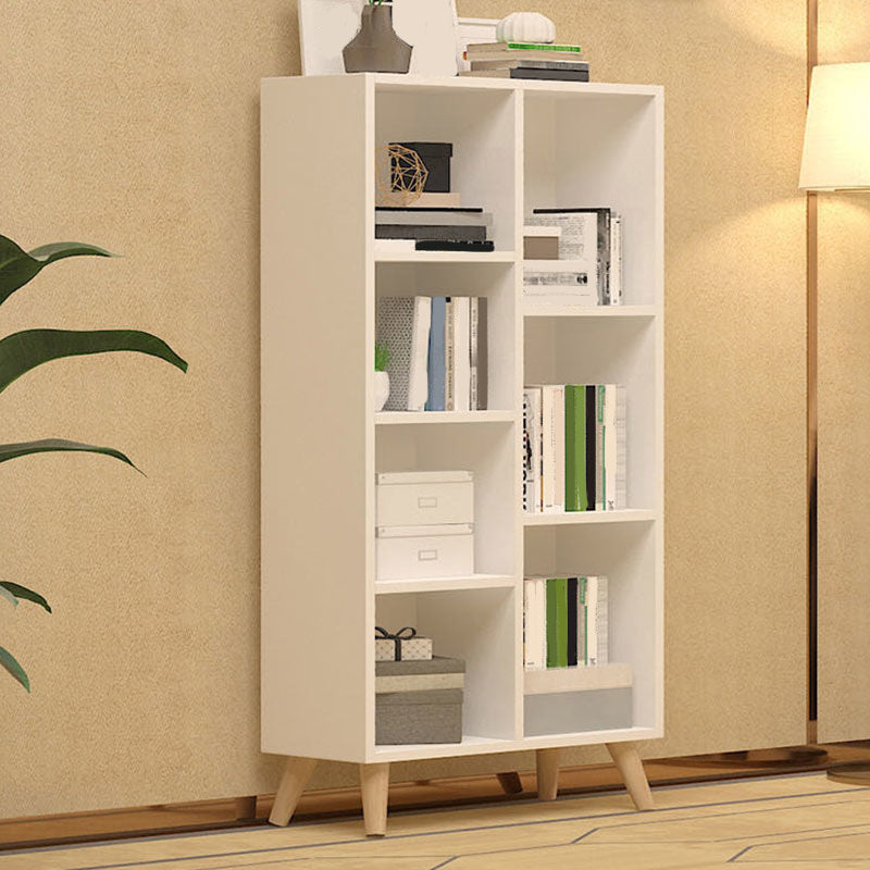 Libreria contemporanea con scaffali in legno ingegnerizzato in legno con scaffali