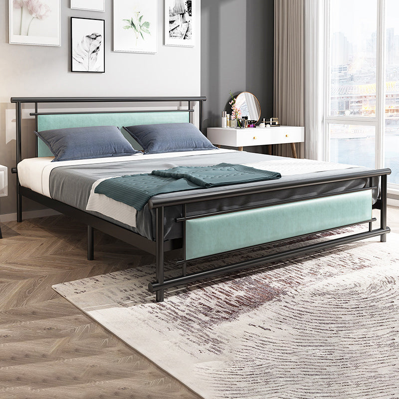Contemporary Open-Frame Bed with Black Iron Frame and Legs Bed