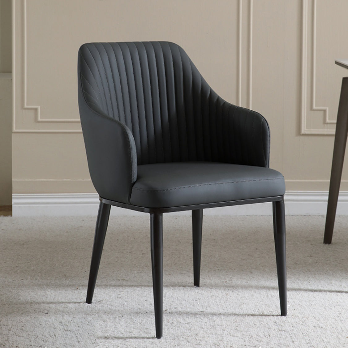 Eigentijdse arm eetstoelen faux lederen Parsons eetkamerstoel