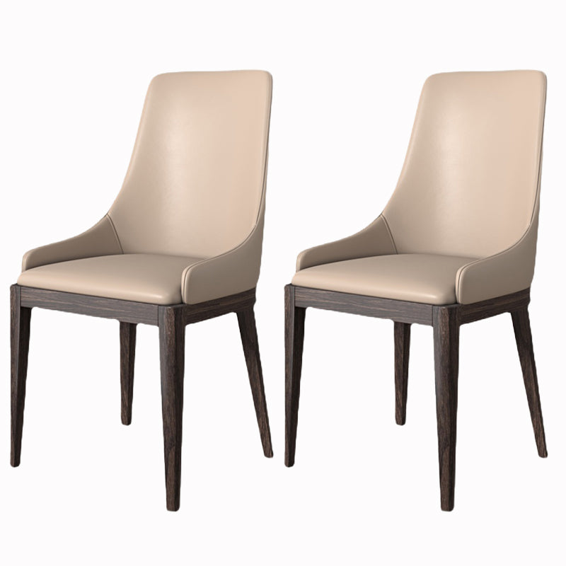 モダンなダイニングルームの椅子フェイクレザーとウッドダイニングサイドチェア