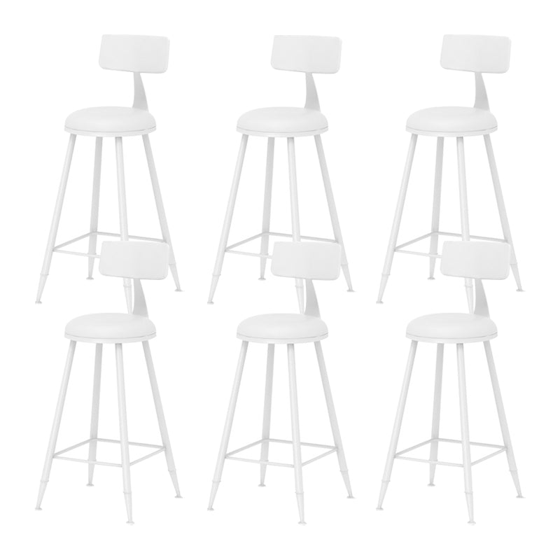 Contatore imbottito in tessuto da baramolo in metallo scandinavo in finitura opaca