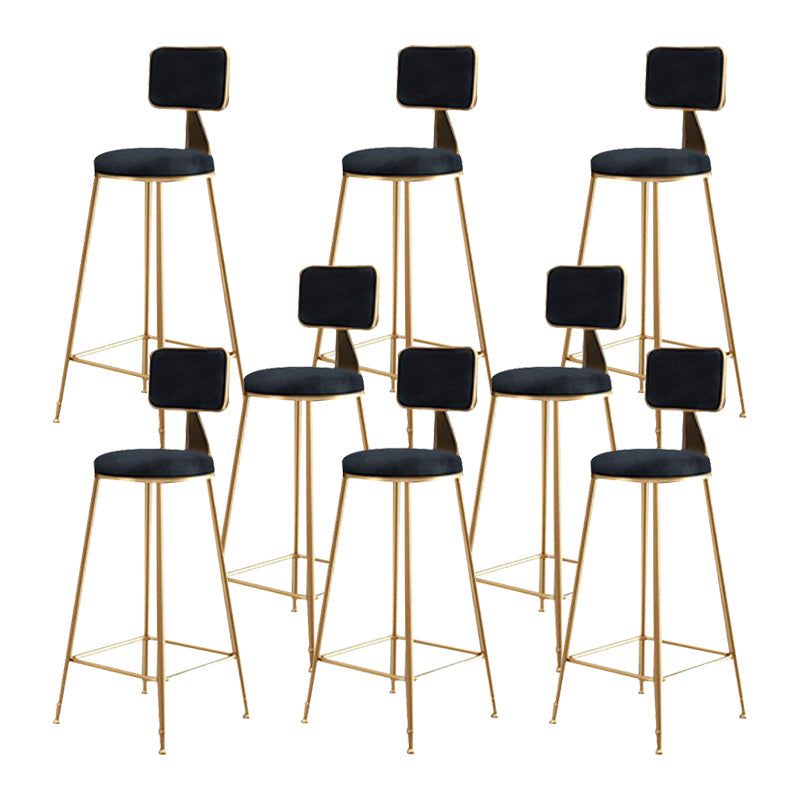 Sgabello imbottito in tessuto in metallo glam in metallo in finitura opaca per interno