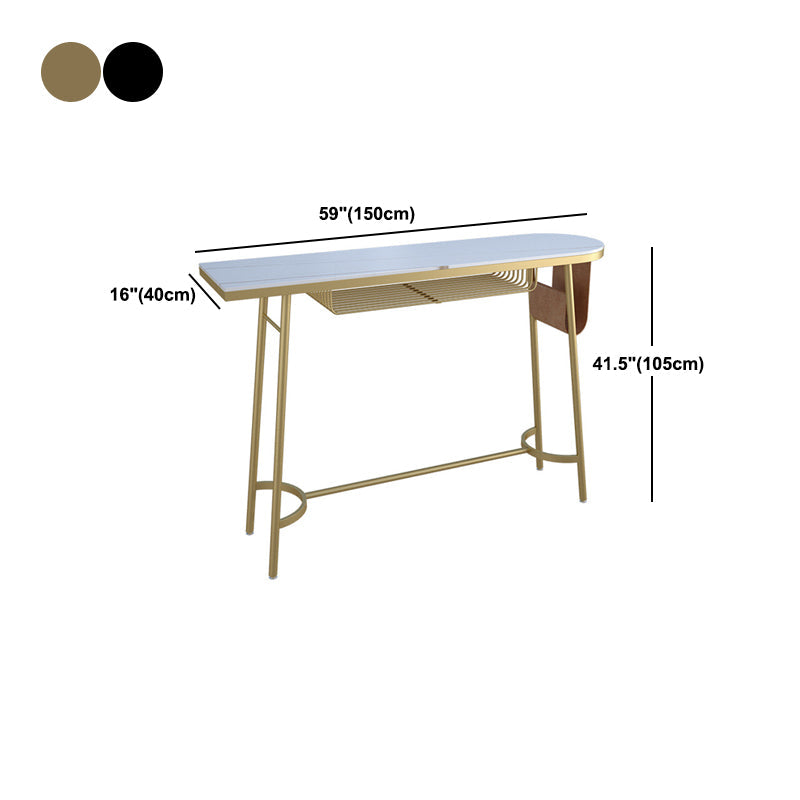 Scriva da bar del bistrot bar tradizionale in pietra di lussuoso bar con base di cavalletto