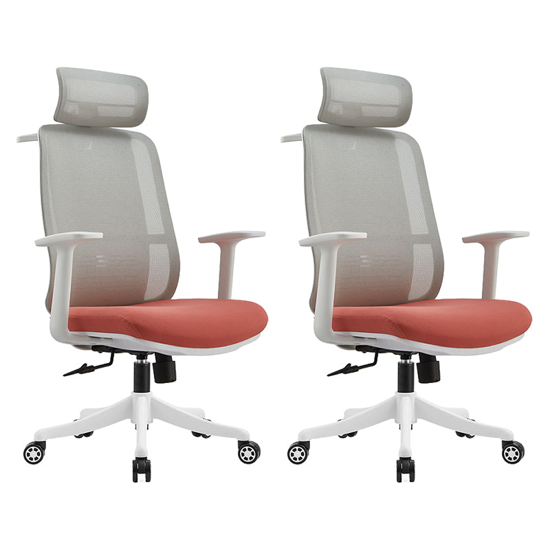 現代的なアームチェア枕付き調節可能な座面の高さのオフィスチェア