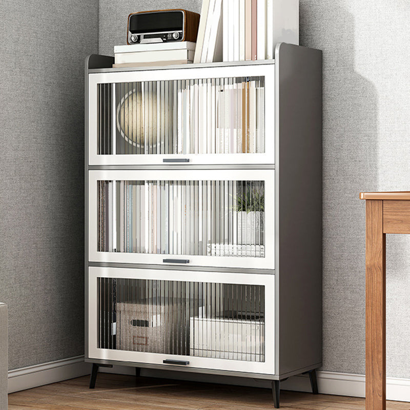 Libreria in legno ingegnerizzato in legno con porte chiuse in libreria incluse