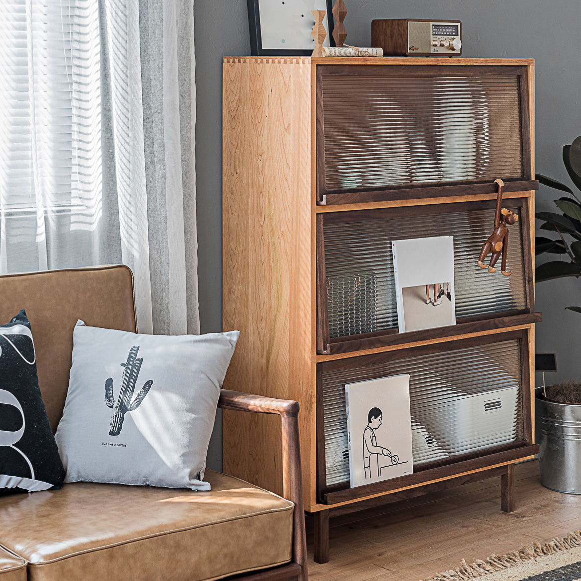 Glazen deur dennenhout dressoir moderne serverkast met opslag voor keuken