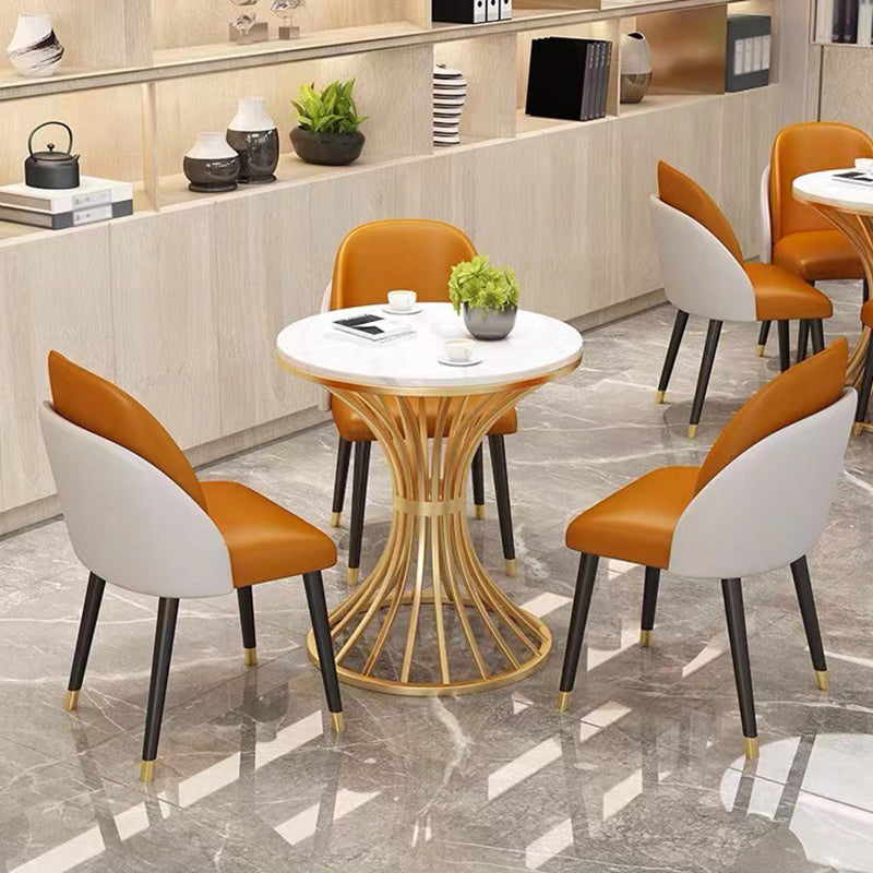 Mesa de piedra sinterizada con pedestal base de metal tradicional de comedor redondo de lujo tradicional