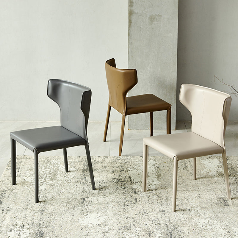 Silla de interior contemporánea de metal acabado mate silla lateral de ala