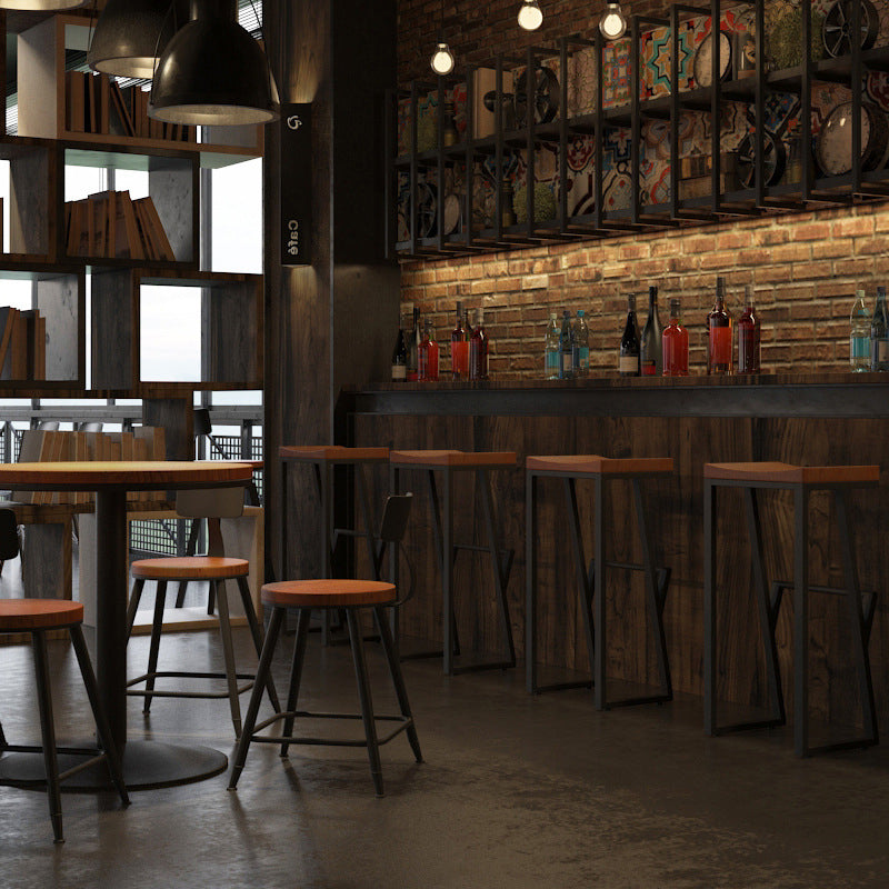 Tabouret de bar industriel en métal, tabouret de comptoir en bois à dossier bas, finition mate pour l'intérieur