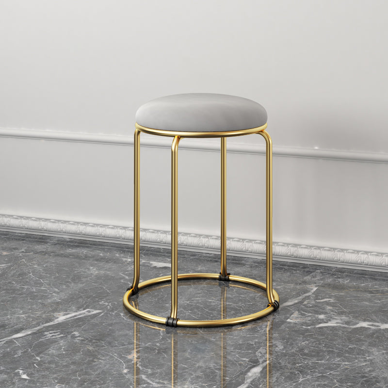 Indoor Round Ottoman Glam Standard Stain Resistant Velvet Ottoman Grey 1 Piece Clearhalo 'furn' 'furn_ottomans_poufs' 'Furniture' 'Living Room Furniture' 'Ottomans & Poufs' 'ottomans_poufs' 5865692