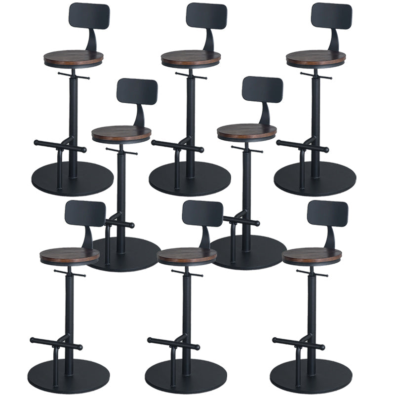 Sgabello con banco in legno bassista in metallo industriale con finitura opaca