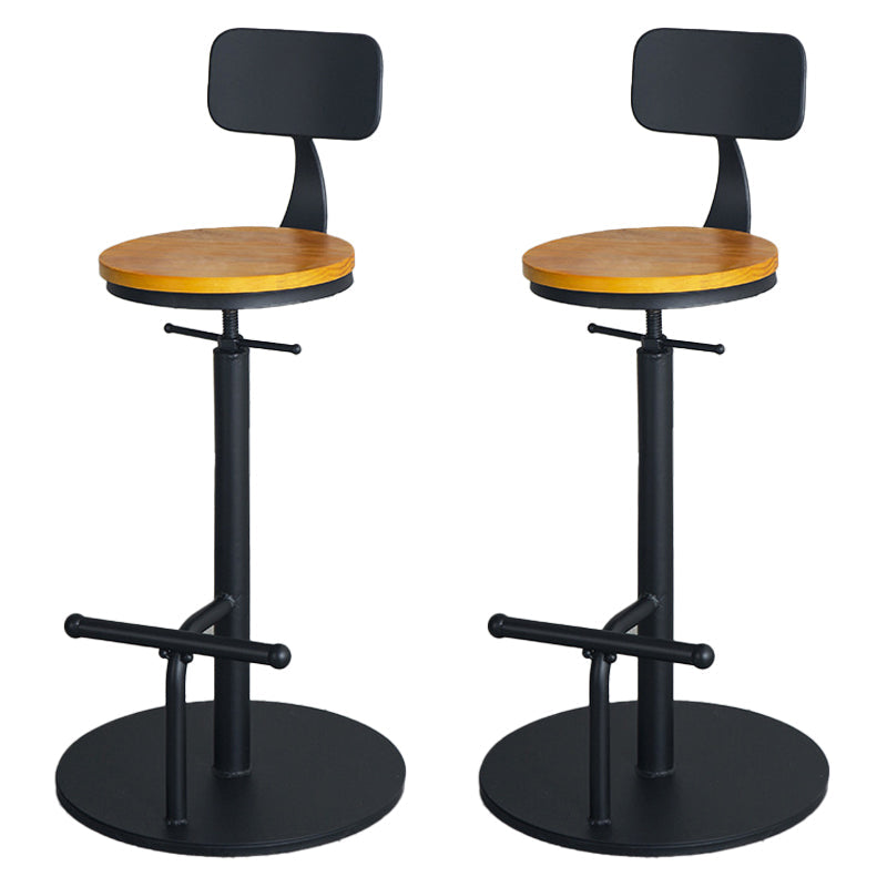 Sgabello con banco in legno bassista in metallo industriale con finitura opaca