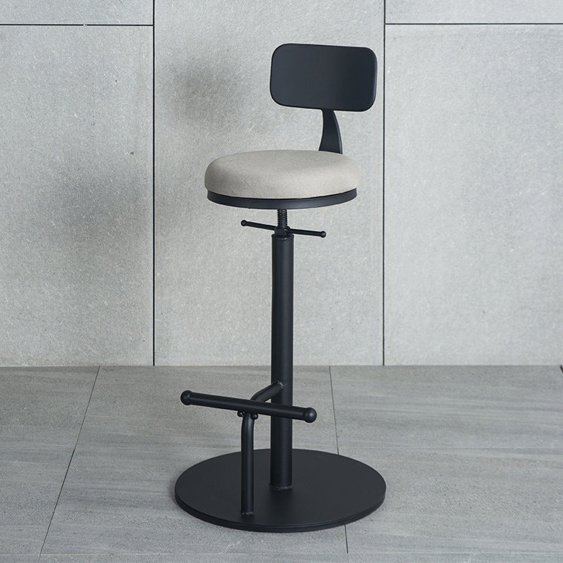 Sgabello con banco in legno bassista in metallo industriale con finitura opaca