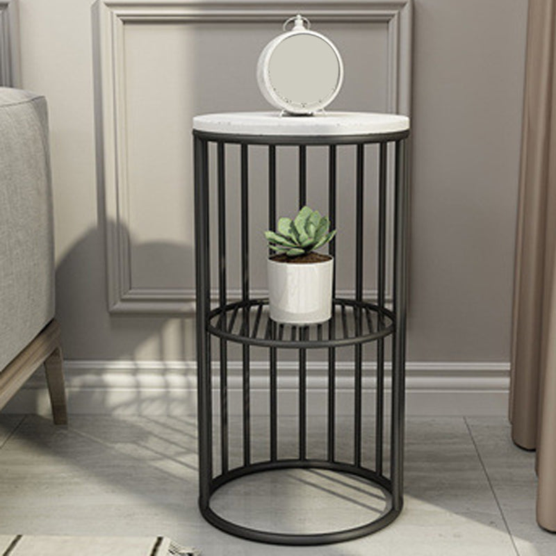 21.65 "Alto Metal Glam Nightstand de almacenamiento Abierto de almacenamiento Bedside Bedside con estantes