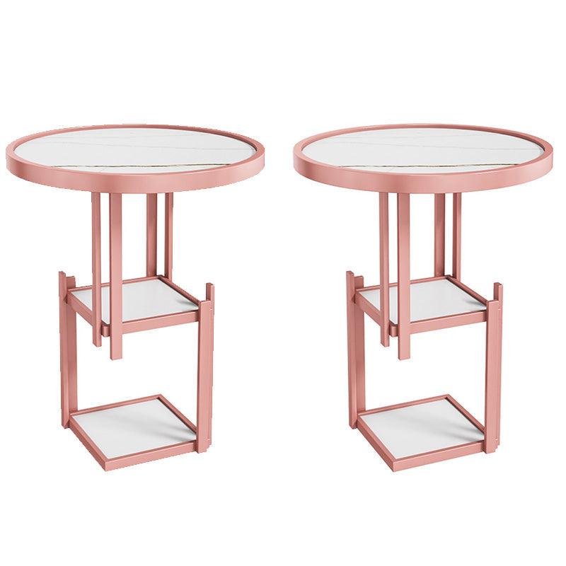 Mesa nocturna de metal nocturna contemporánea de almacenamiento abierto con 3 estantes