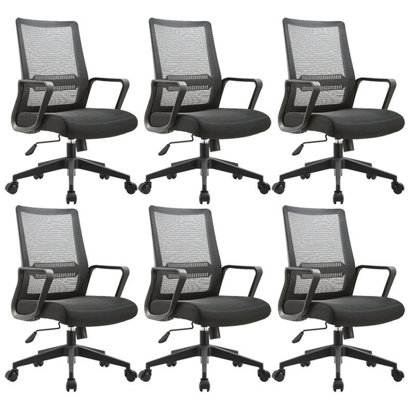 Eigentijdse bureaustoel met vaste armen, geen verontrustende fauteuil