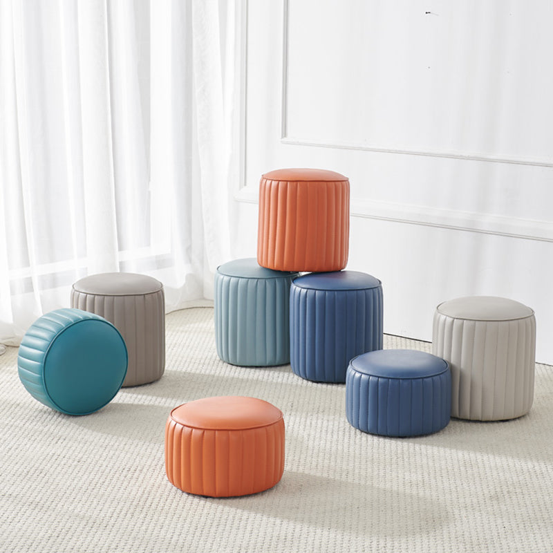 Pouf contemporaneo resistente all'acqua rotonda in pelle arancione ottomana