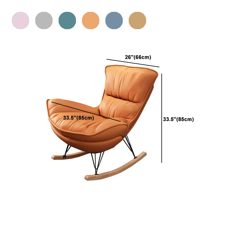 Magnifique chaise à bascule à bascule en cuir faux en cuir pour le salon